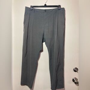 Vuori Mens Aim Pants Side/Back Pockets (2 Zip) Zipper/Button Closure Size 38X28